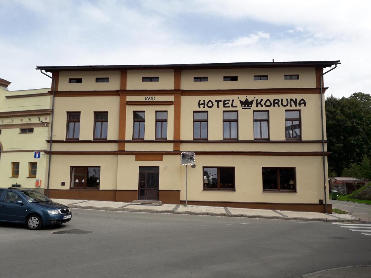 Hotel Koruna Penzion Teplice nad Metují Zewnętrze zdjęcie