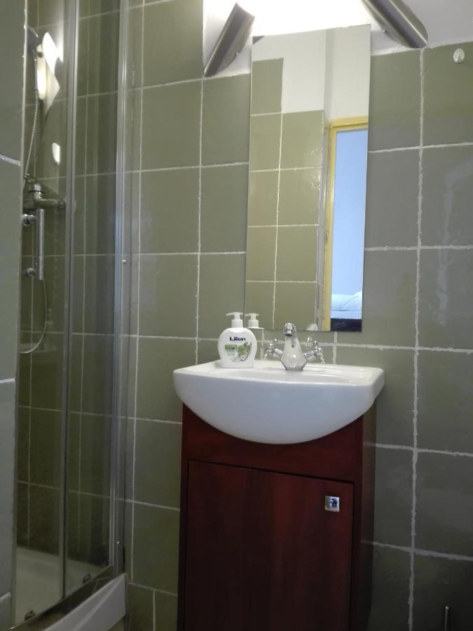Hotel Koruna Penzion Teplice nad Metují Zewnętrze zdjęcie