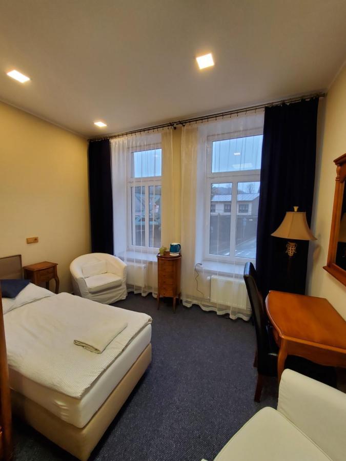 Hotel Koruna Penzion Teplice nad Metují Zewnętrze zdjęcie